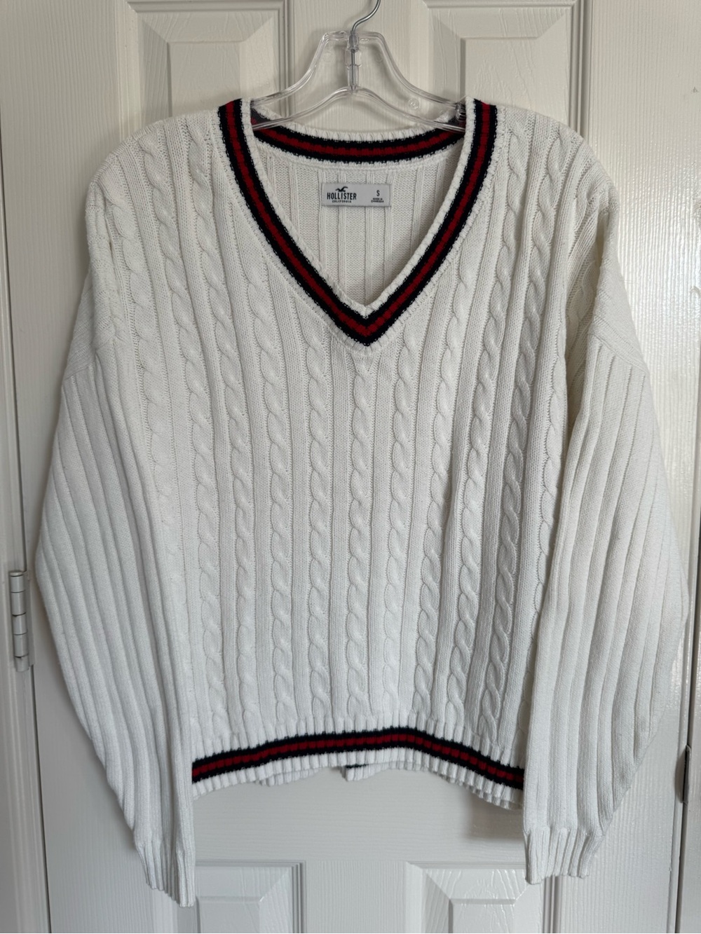 Hollister White Cable-Knit V-Neck Sweater with Red & Black Trim